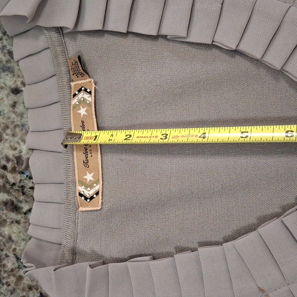 "TWELVE by TWELVE" Women's Sz. L, Gray sweater with ruffles pleats and flares. - Picture 12 of 13